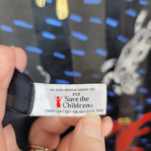 Save The Children It's Raining Cats & Dogs Scarf - Picture 2 of 4